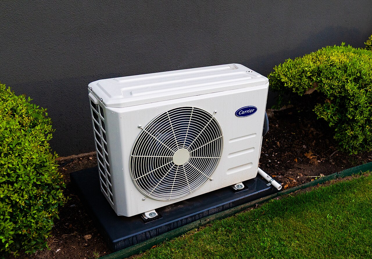 Pompa di calore split aria-acqua 9 kW trifase per riscaldamento e ACS